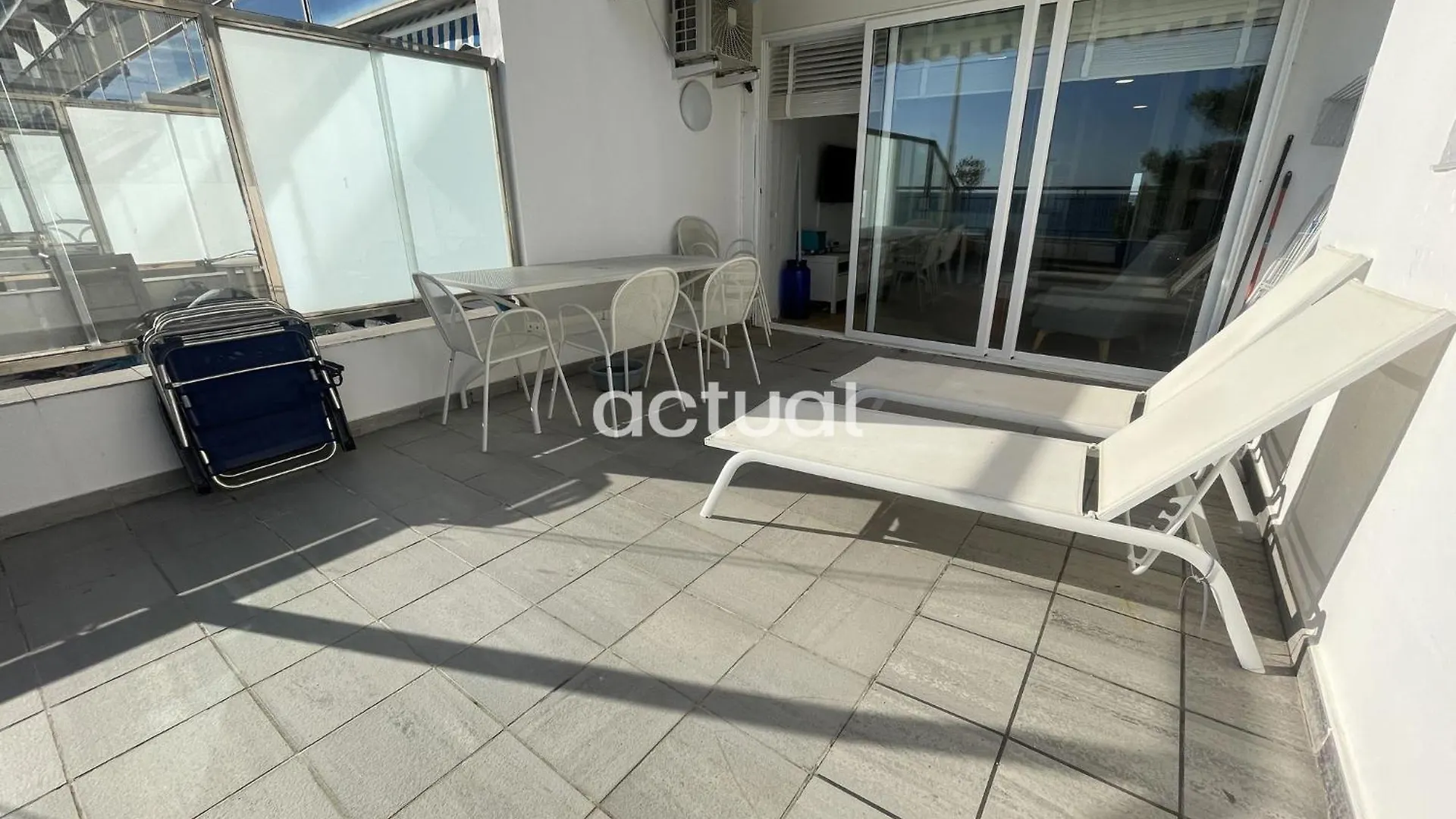 Ely Palace C7 플라티야 다로 스페인